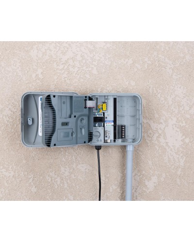 Контролер Hunter Pro-C 401E (можливість керування до 32 зон) Контролер Hunter Pro-C 401E (можливість керування до 32 зон)