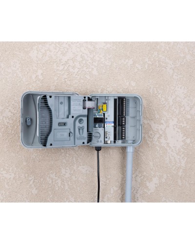 Контролер Hunter Pro-C 401E (можливість керування до 32 зон) Контролер Hunter Pro-C 401E (можливість керування до 32 зон)